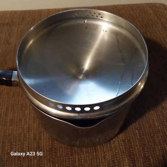 Farberware Classic Series 1.9L Stainless Steel Saucepan With Lid & Black Handle - Picture 6 of 6